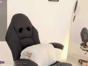 Chaturbate Live Porn of katialips_