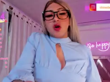 Chaturbate Free Porn Cam of shinedark_tay