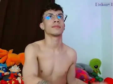 Chaturbate Adult Webcams of aaron_1806