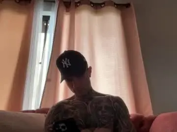 Chaturbate Free Porn Cam of larsskeet