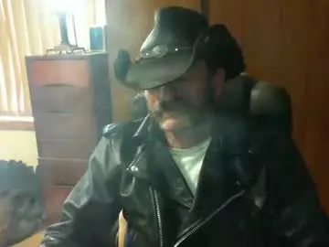 Chaturbate Live Sex Cam of leathergreaser