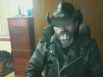 Chaturbate Best live sex cam show of leathergreaser