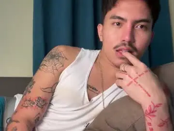 Chaturbate Live Sex Cam of jacobthebezt