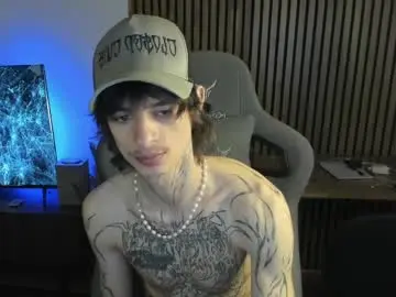 Chaturbate Live Sex Cam of oliverrgroove