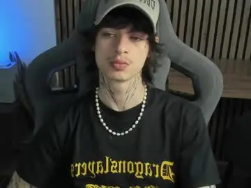 Chaturbate Free Porn Cam of oliverrgroove