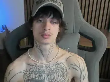 Chaturbate Free Porn Cam of oliverrgroove