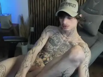 Chaturbate Free Porn Cam of oliverrgroove