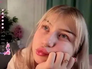 Chaturbate Live Sex Cam of pollybun