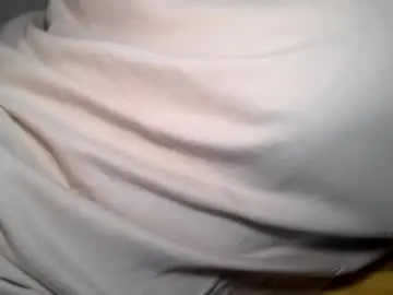 Chaturbate Live Sex Cam of indian_student_for_milfs