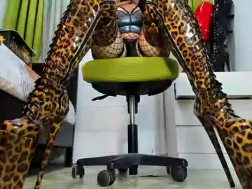 Chaturbate Watch Live Sex Cams of mistresstiffany69