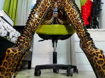 Chaturbate Watch Live Sex Cams of mistresstiffany69