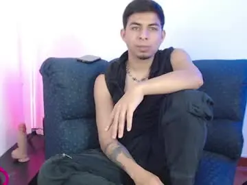 Chaturbate Free Live Porn of mralpha_latino