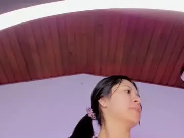 Chaturbate Live Sex Cam of _mia_sweett1