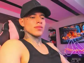 Chaturbate Free Porn Cam of andrees_s