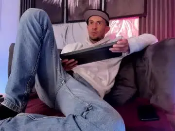 Chaturbate Sex Cam of milanwhite_