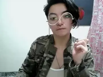 Chaturbate Best live sex cam show of mocca_117