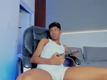 Chaturbate Live Sex of brunette__boy