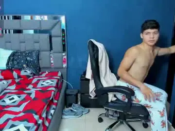 Chaturbate Free Porn Cam of davidro030