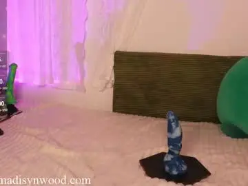 Chaturbate Best live sex cam show of madisynwood