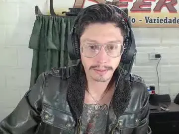 Chaturbate Sex Chat of miguel__98