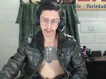 Chaturbate Nude Webcam of miguel__98