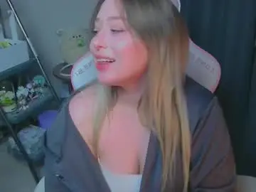 Chaturbate Adult Webcams of emiliaaah