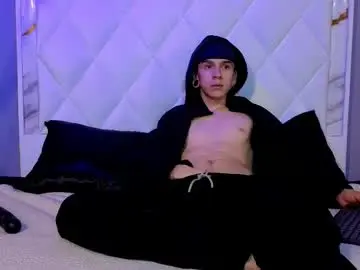 Chaturbate Adult Video Chat of james_adamss_