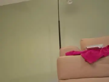 Chaturbate Live Sex of mialuxx