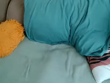 Chaturbate Live Sex Cam of suzysummerrrrrrrrr