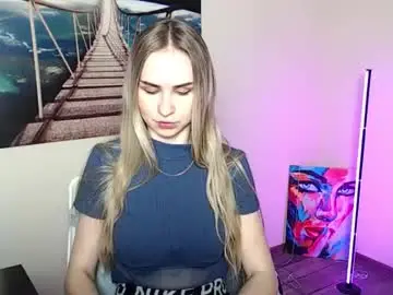 Chaturbate Watch Live Sex Cams of erikagavin