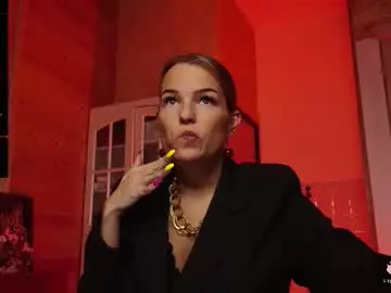 Chaturbate Adult Webcam of findom_lady_shine