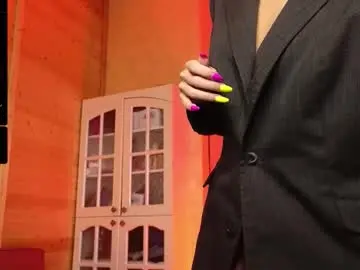 Chaturbate Private Sex Chat of findom_lady_shine