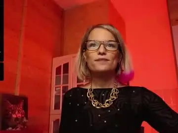 Chaturbate Watch Live Sex Cams of findom_lady_shine