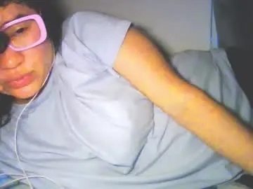 Chaturbate Nude Webcam of laurengirls1