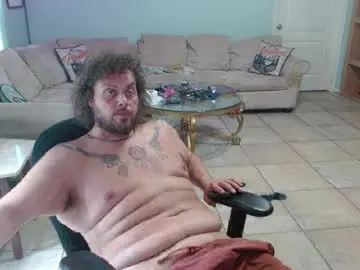 Chaturbate Nude Webcam of 2dirtyhillbillies