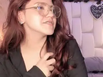 Chaturbate Free Porn Cam of daphne_and_roger