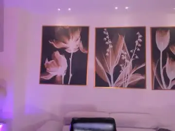 Chaturbate Watch Live Sex Cams of elizabethbennett_