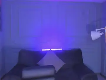 Chaturbate Live Sex Cam of elizabethbennett_