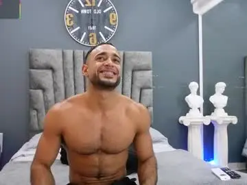 Chaturbate Live Sex Cam of emilio_brandon