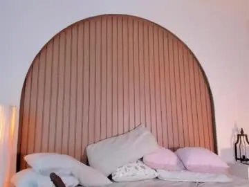 Chaturbate Live Sex Cam of karla_gonzaless