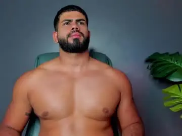 Chaturbate Free Live Porn of noahcrux