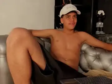 Chaturbate Adult Webcams of isaac_collins_