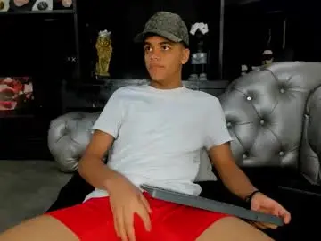 Chaturbate Live Sex of isaac_collins_