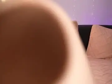 Chaturbate Live Porn of littlee33