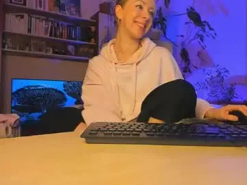 Chaturbate Live Sex Cam of lylithskye