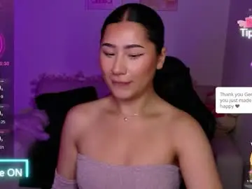 Chaturbate Adult Webcam of evelyn_ch_