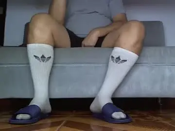 Chaturbate Nude Webcam of alphacashmaster8