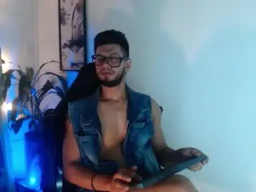 Chaturbate Best live sex cam show of colby_smit