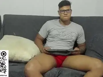 Chaturbate Free Porn Cam of darren_lemus