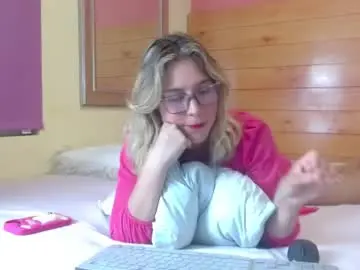 Chaturbate Live Sex Cam of dulce__victoria__